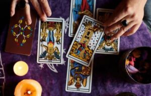Las Cartas del Tarot al Alcance de tu Mano
